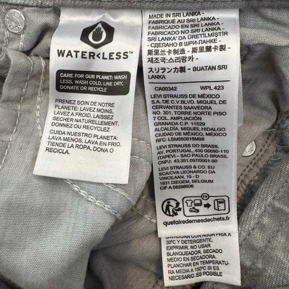 LEVI’S 724 HIGH RISE SLIM STRAIGHT WOMEN'S JEANS Size 25 Grey Raw Hem - Picture 7 of 15